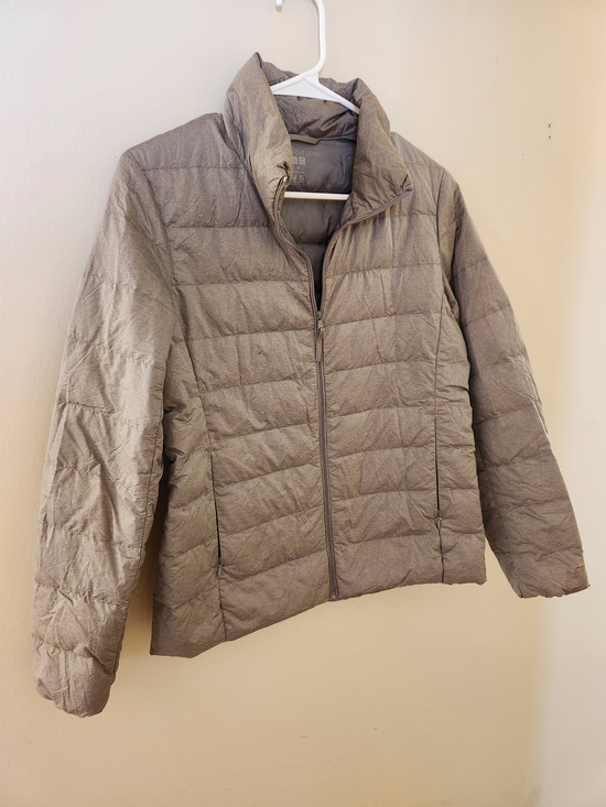 Uniqlo Jackets & Blazers - Uniqlo Quilted Puffer Jacket - Taupe Gray M Medium